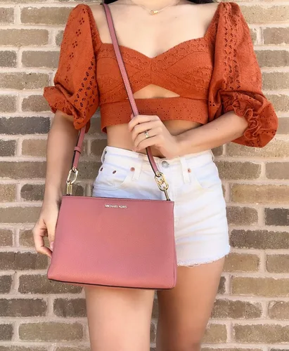 Vista 2 de Michael Kors Trisha - Bolso bandolera mediano con triple compartimento, piel rosa, Rosa