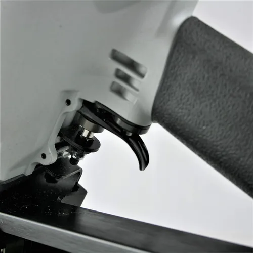 Vista 4 de PneuTools SN3483H - Clavadora para enmarcar 34 grados