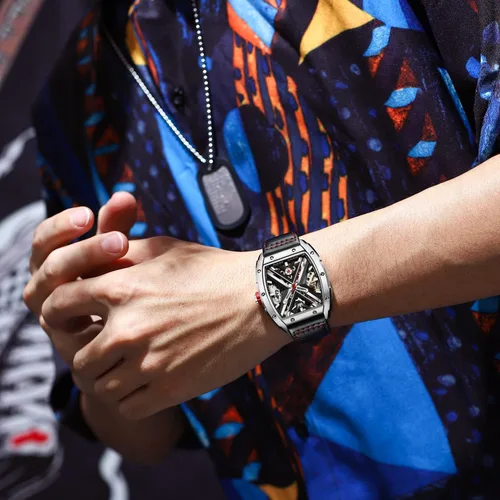Vista 5 de OLEVS Reloj de esqueleto automático de cuero mecánico para hombre estilo steampunk a la moda impermeable luminoso regalos para novio