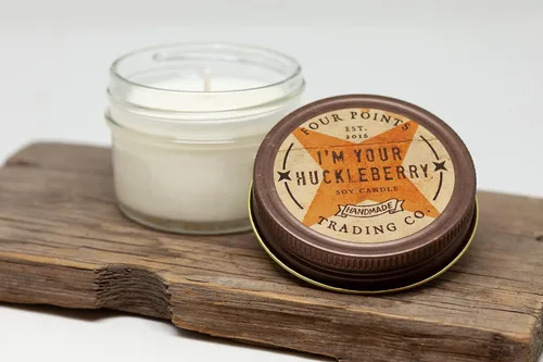 Vista 4 de I'm Your Huckleberry - Vela perfumada de soja para aromaterapia con tarro de 4 onzas Aromaterapia, con tarro