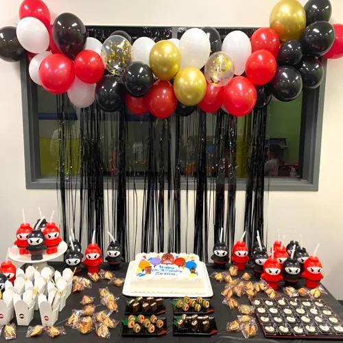 Vista 5 de Globos de fiesta rojos, negros y dorados, globos de látex negro y rojo, 50 globos de 12 pulgadas, rojo, negro y dorado, para graduación, Hollywood