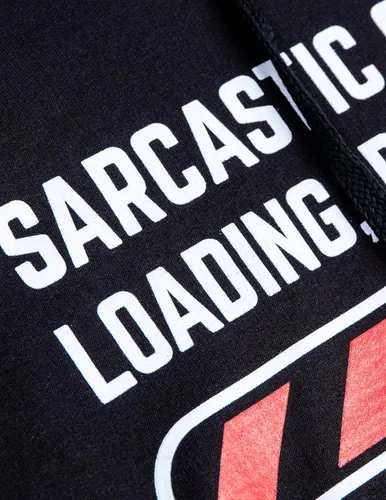 Vista 5 de Comentario Sarcástico en inglés Cargando Por Favor Espere divertido humor sarcástico para hombres y mujeres en una camiseta.