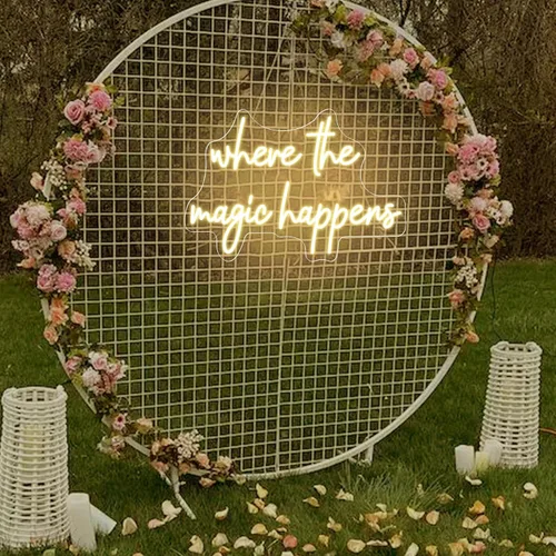 Vista 6 de Letrero de neón con texto en inglés "Where The Magic Happens" para decoración de pared, letras alimentadas por USB, para dormitorio, decoración