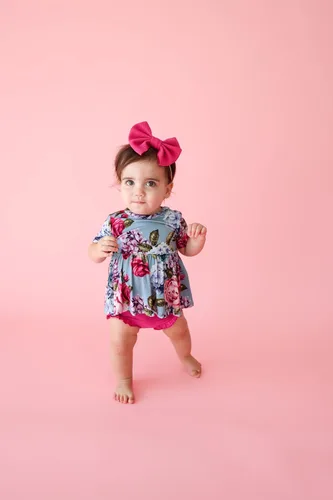 Vista 3 de Posh Peanut Conjunto básico de peplum y camiseta Bloomer de manga corta - Conjunto de coñete con volantes - Viscosa suave de bambú
