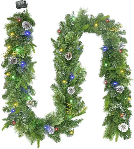 Vista 12 de HOYECHI - Juego de 2 guirnaldas navideñas preiluminadas - 2.7 m cada una con 50 luces LED y bayas rojas, alimentadas por baterías con 8 modos
