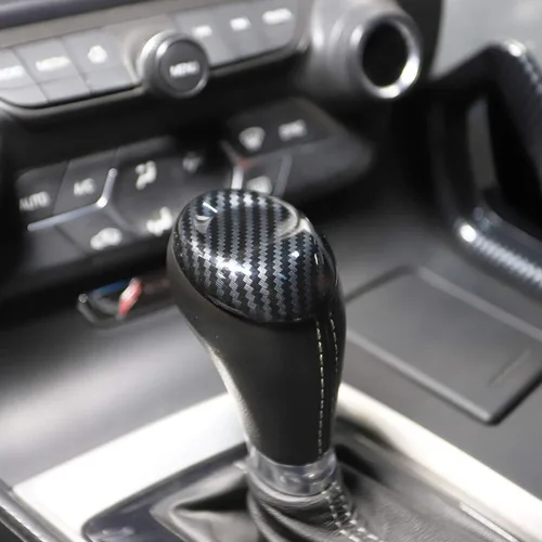 Vista 2 de Cubierta de la cabeza del pomo de la palanca de cambios de carbono para Chevrolet Corvette C7 2014-2019 Accesorios interiores