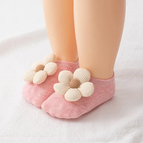 Vista 7 de Belsmi Calcetines antideslizantes para bebés y niñas, calcetines antideslizantes para el tobillo con estampado de flores de princesa, para verano
