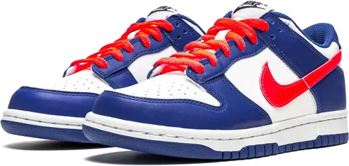 Vista 433 de Nike Kid's Dunk Low Sneaker