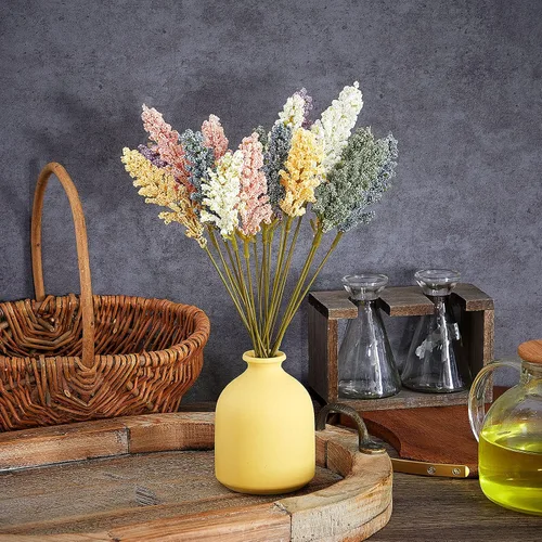 Vista 5 de WILLBOND 24 piezas de flores artificiales de aliento de espuma pastel, púas de bayas, mini ramo de flores de vainilla falsas para el hogar, jarrón