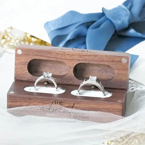 Vista 6 de Caja de madera grabada con 2 anillos para boda, caja de almacenamiento rectangular de madera maciza rústica vintage