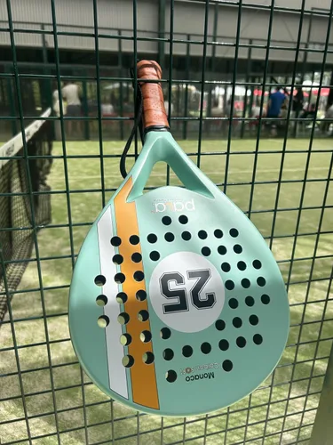 Vista 9 de Pala de pádel Mónaco Carbon Soft - Mint PALA, pala Lite con fibra de carbono, ideal para principiantes