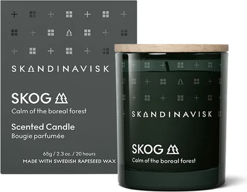Vista 22 de Skandinavisk HAV - Vela perfumada 'Sea' Mini. Notas de fragancia: Spray de sal y algas marinas, espino y rosa de playa. 2.3 oz.