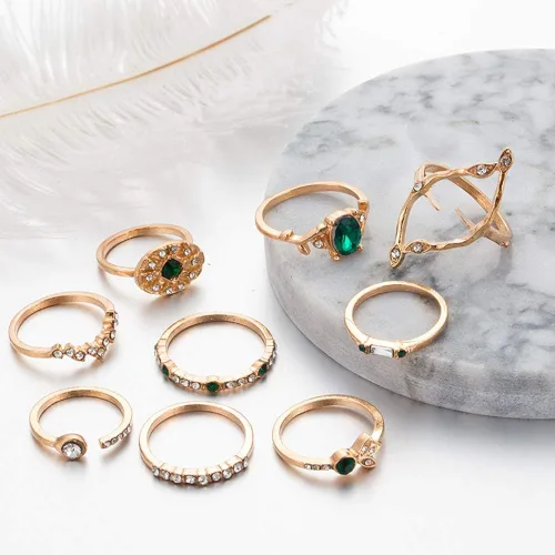 Vista 4 de YERTTER Juego de 9 anillos de oro vintage para hombre con piedras preciosas verdes, anhelados, nudillos articulados, anillos medios para mujer