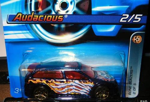 Vista 2 de Hot Wheels 2006 #82 082 Bone Blazers Series #2 Audacious FTE Wheels Coche Coleccionable Mattel 1:64 Escala 1:64