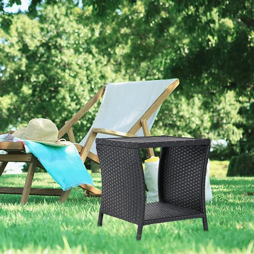 Vista 2 de Mesa auxiliar de patio al aire libre, pequeña mesa auxiliar de mimbre negro para almacenamiento exterior, mesa de centro con mesa de madera