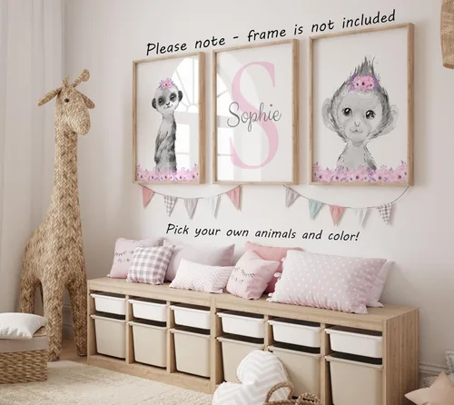 Vista 6 de Juego de 3 pósteres de animales de safari para niñas, habitación del bebé, sin marco, con nombre personalizado, flores rosas o moradas, decoración