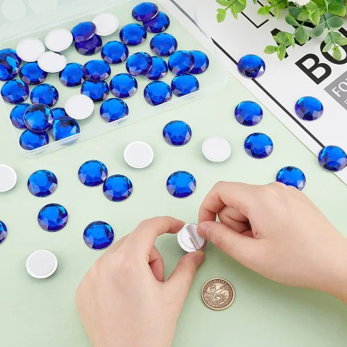 Vista 3 de FINGERINSPIRE 50 piezas de diamantes de imitación acrílicos redondos de 0.984 in con parte trasera plana de color azul, autoadhesivas, gemas