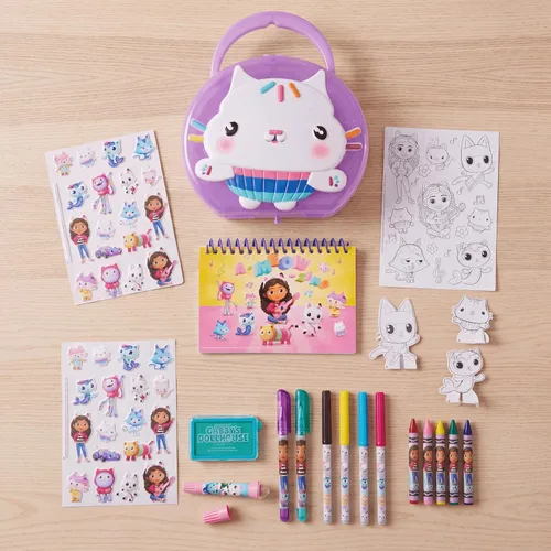 Vista 7 de Gabby's Dollhouse - Juego de actividades para colorear y calcomanías con estuche de viaje para niños Gabby Dollhouse Crafts, Travel Art Kit with