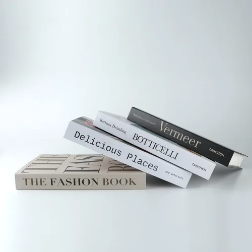 Vista 4 de PTShadow 4 libros decorativos plegables para decoración del hogar, decoración de estanterías en blanco y negro, decoraciones de biblioteca 4 piezas
