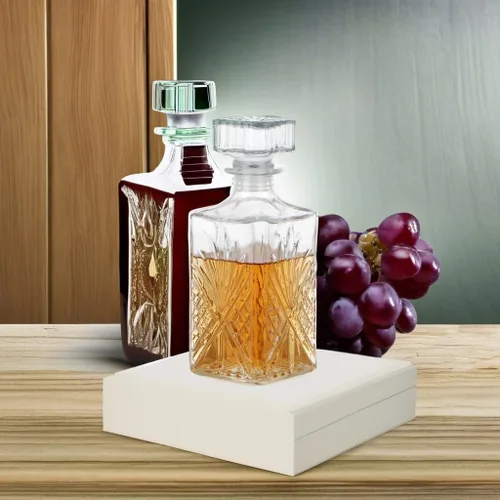 Vista 5 de MDLUU Decantador de vidrio con tapón hermético, botella de licor de 25.3 onzas líquidas para vino, whisky, brandy, vodka (flor grabada)