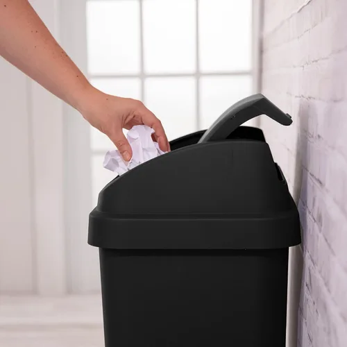 Vista 4 de Sterilite Papelera SWINGTOP BLK 13GA 10899004