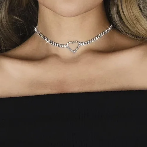 Vista 4 de Avanlin Gargantilla de diamantes de imitación, collares de corazón de diamantes de plata, cadena de cristal de 2 filas para mujeres y niñas