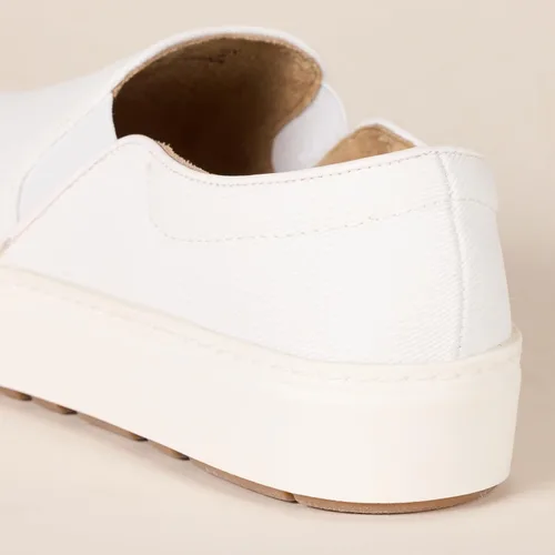 Vista 8 de Tienda Essentials Tenis sin cordones para mujer