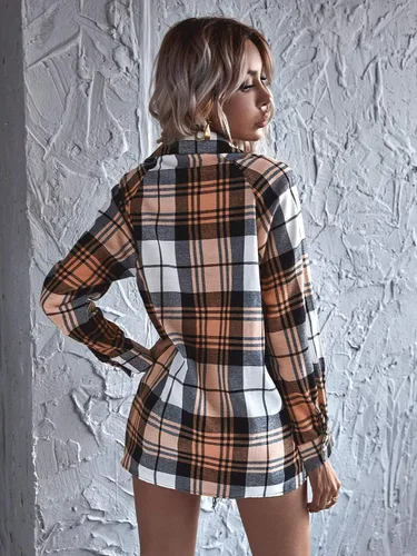Vista 2 de SheIn Blusa de manga larga a cuadros con botones y cuello de solapa para mujer