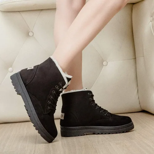 Vista 7 de DADAWEN Botas de nieve de gamuza impermeables con cordones para mujer