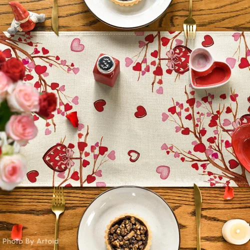 Vista 7 de Artoid Mode Camino de mesa de San Valentín con diseño de corazón a rayas, decoración de mesa de comedor para decoración de fiesta del hogar, 13 x 72