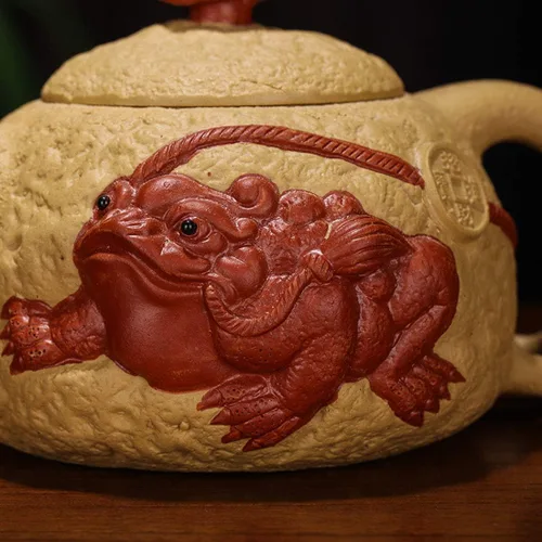Vista 4 de Tetera china Zisha arcilla tetera cerámica hecha a mano Gongchun Lucky Money Toad Tea Pot Amarillo Dorado Duan Barro Kungfu Hervidor