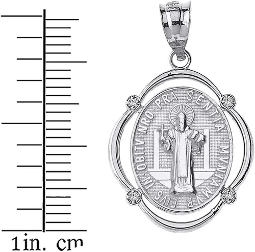Vista 2 de Collar con colgante de diamantes de Medalla de San Benito de San Benito de oro de 14 quilates