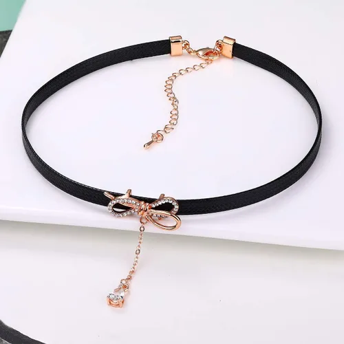 Vista 3 de LVEN - Gargantilla negra para mujer, collar de tono doradoplateado con elegante dije