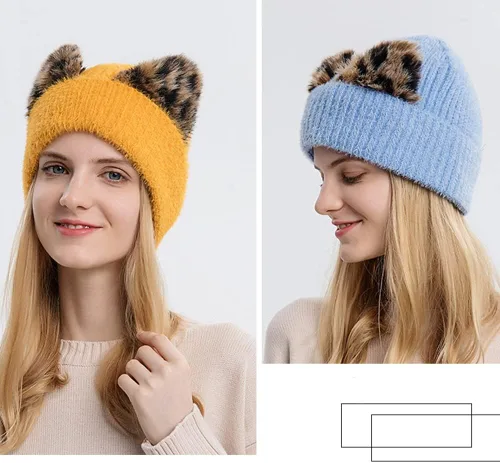 Vista 3 de YEKEYI Gorro para mujer, lindo gorro de invierno con orejas de gato, gorro de invierno con cuernos, gorro de punto con puños cálidos