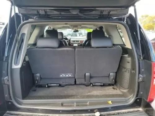 Vista 3 de Red de carga organizadora de maletero para Caddy Escalade Chevy Suburban Tahoe GMC Yukon 2000-2014 – Red de carga estilo sobre para SUV