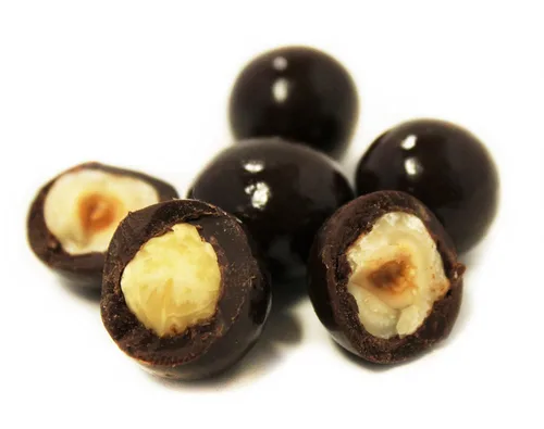 Vista 2 de Its Delish - Avellanas cubiertas de chocolate negro gourmet (1 libra)