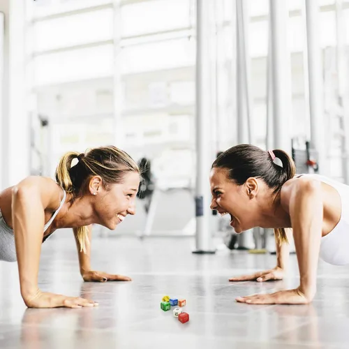 Vista 7 de Stack 52 Dados de fitness de sudor rápido. Juego de entrenamiento de ejercicio de peso corporal. Diseñado por un experto en fitness militar.
