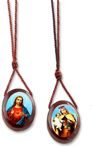 Vista 2 de Escapularios de madera con cordón marrón con medallas Sagrado Corazón de Jesús y Nuestra Señora del Monte Carmelo. Escapularios Catolicos. Collar