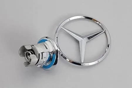 Vista 2 de Emblema cromado delantero para cofre Mercedes C230 sedán del 03-05 210 880 01 86