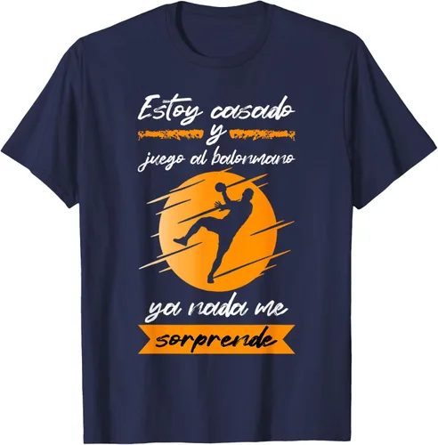 Vista 9 de Mens Handball I'm Married And Handball Game T-Shirt