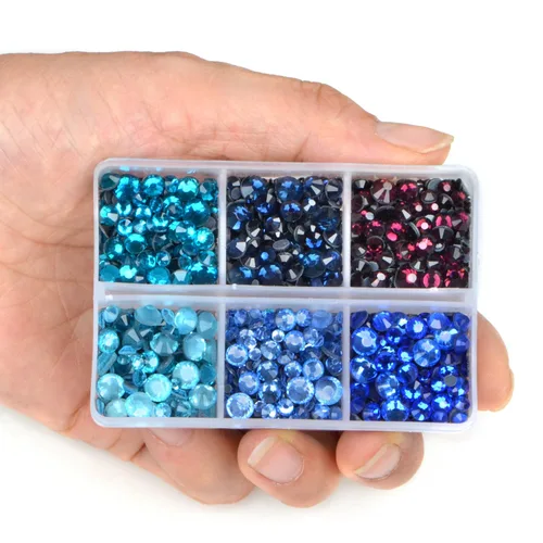 Vista 3 de LPBeads 6400 unidades de diamantes termoadhesivos de 12 colores con parte trasera plana, 5 tamaños mixtos, gemas de cristal redondas con pinzas