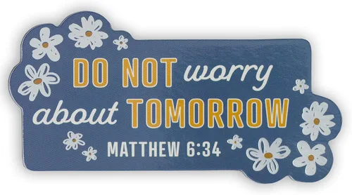 Vista 23 de Christian Art Gifts Imán inspirador de escritura para refrigerador para hombres y mujeres con versículo bíblico: Dios está conmigo, diseño de escena