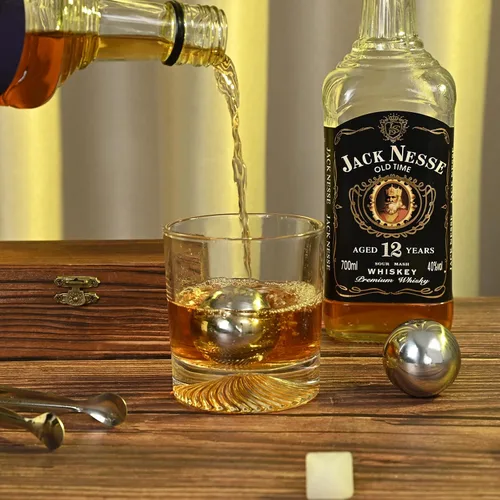 Vista 9 de EooCoo Rellenos para calcetines para hombres, juego de 6 piedras reutilizables para whisky, kit de bolas de hielo de acero inoxidable para beber