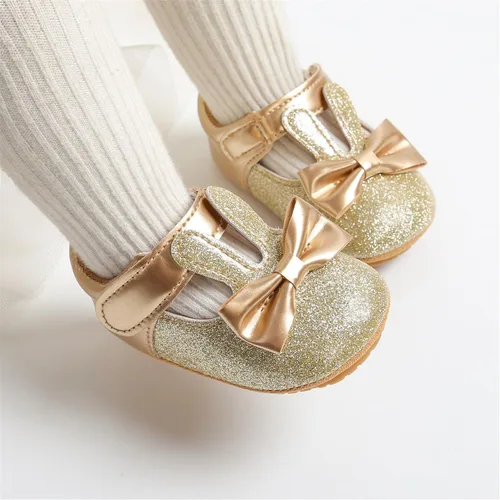 Vista 3 de myppgg Zapatos planos Mary Jane para bebé niña, con lazo brillante, vestido de princesa, zapatos de cuna antideslizantes para niños pequeños que