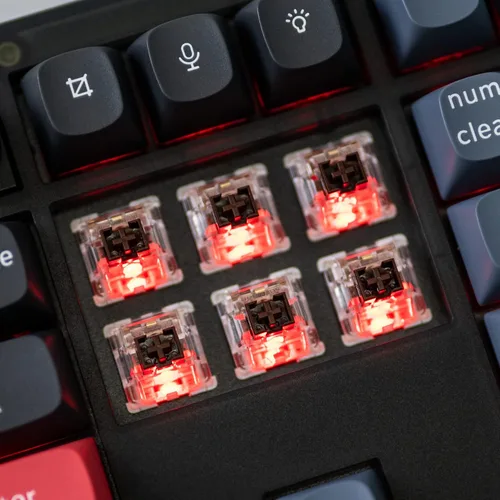 Vista 5 de Keychron V6 - Perilla de teclado mecánico con cable, versión QMKVIA de tamaño completo programable con teclado intercambiable en caliente K Pro Blue