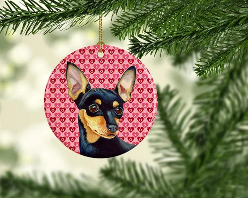 Vista 2 de Caroline's Treasures Min Pin - Adorno de cerámica para colgar en el árbol de Navidad, decoración colgante para el hogar, Navidad, fiestas, regalo, 3