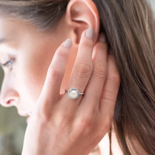 Vista 2 de PAVOI 14K Gold Plated Crystal Birthstone Rings Rings For Women