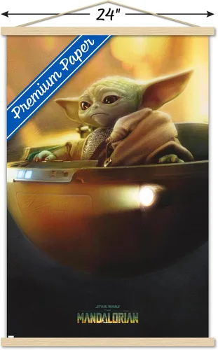 Vista 3 de Trends International Star Wars: The Mandalorian Season 3 - Póster de pared Grogu in Pod de 22.375 x 34 pulgadas, paquete de impresión premium