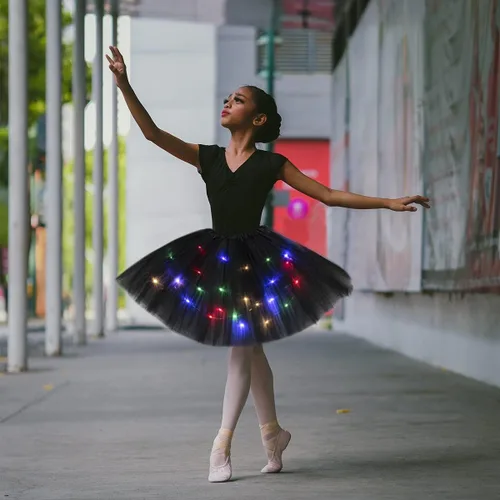 Vista 6 de Tutús iluminado de 3 capas para mujer, falda tutú LED para adultos y adolescentes, falda clásica elástica de ballet, disfraz de fiesta brillante