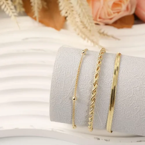 Vista 6 de VENOCO Pulseras de oro para mujer, delicadas pulseras de cuentas de oro de 14 quilates, conjuntos de pulseras de espiga ajustables en capas